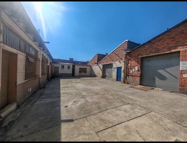 820M² WAREHOUSE FOR SALE IN BOOYSENS RESERVE